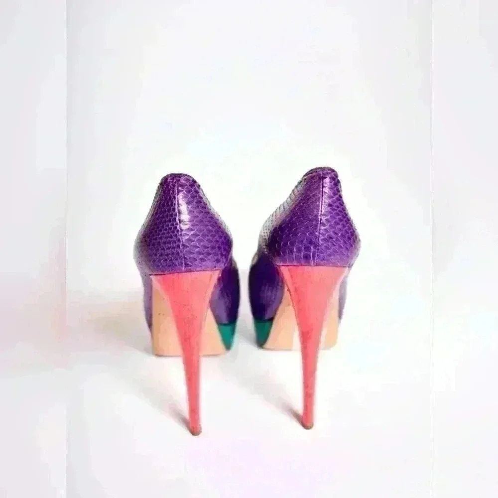 Insane BRIAN ATWOOD Purple Green Coral Watersnake Miami 6" Pumps 38/39 Italy - Picture 3 of 6